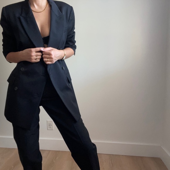 Vintage black wool blazer - Picture 2 of 6